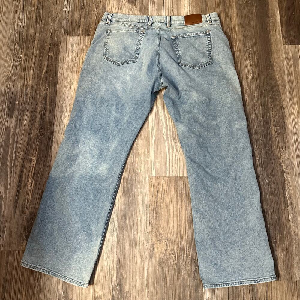 Tecovas Standard Jean Light Blue 42x32 - Picture 2 of 9
